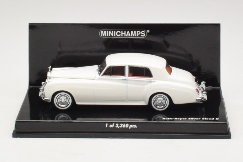 Rolls-Royce Silver Cloud II Бял Minichamps 1:43 Rolls-Royce Silver Cloud II Бял Minichamps 1:43 436134900 Метал