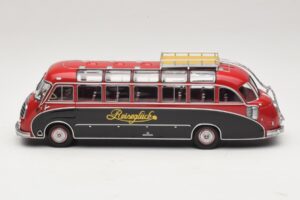 Setra S8 Reisegluck Minichamps 1:43 439030089 Метал — снимка 3 от 6