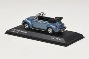 Volkswagen 1302 Кабриолет Син Металик Minichamps 1:43 430055042 Метал — снимка 3 от 4