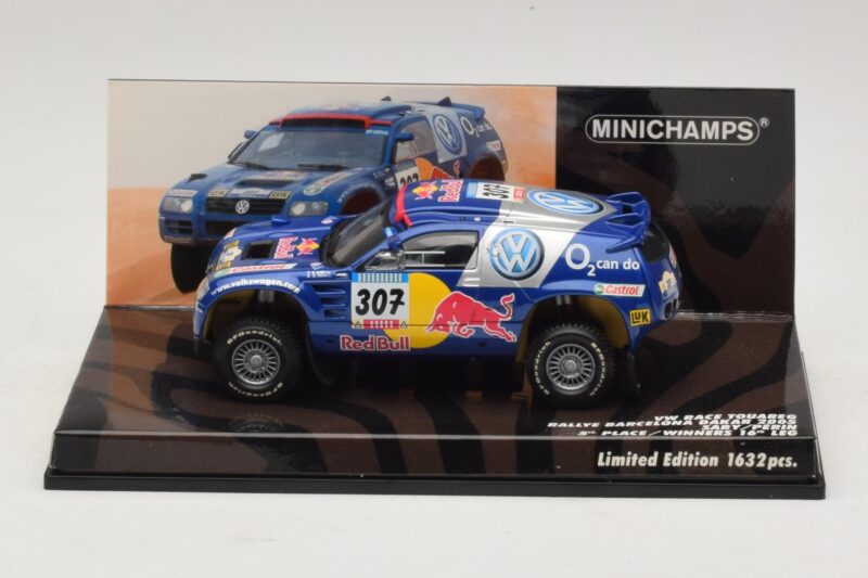 Volkswagen Race Touareg Red Bull #307 B. Saby / M. Perin Dakar Rally 2005 Minichamps 1:43 Volkswagen Race Touareg Red Bull #307 B. Saby / M. Perin Dakar Rally 2005 Minichamps 1:43 436055307 Метал