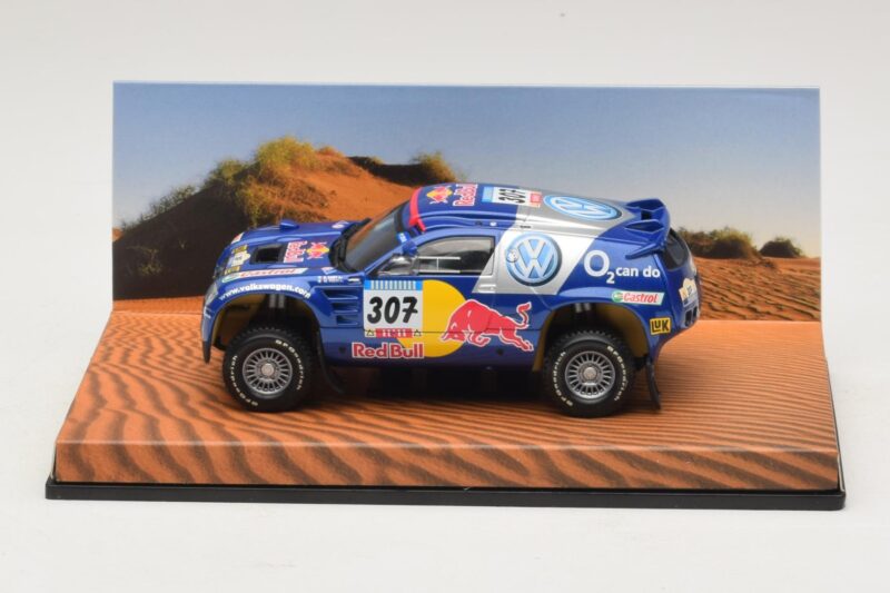 Volkswagen Race Touareg Red Bull #307 Дилърско Издание 2005 Minichamps 1:43 7LO099400PD307 Метал