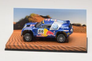 Volkswagen Race Touareg Red Bull #310 Дилърско Издание 2005 Minichamps 1:43 7LO099400PD310 Метал