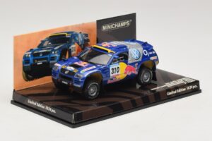 Volkswagen Race Touareg Red Bull #310 J. Kleinschmidt / F. Pons Dakar Rally 2005 Minichamps 1:43 436055310 Метал — снимка 2 от 5