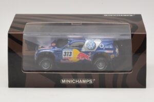 Volkswagen Race Touareg Red Bull #313 J. Kankkunen / J. Repo Dakar Rally 2005 Minichamps 1:43 436055313 Метал — снимка 5 от 5