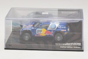 Volkswagen Race Touareg Red Bull #317 Gordon / von Zitzewitz Dakar Rally 2005 Minichamps 1:43 436055317 Метал — снимка 4 от 5
