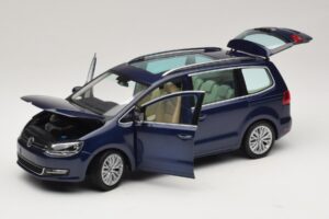Volkswagen Sharan Blue Metallic Minichamps 1:18 110051000 Метал — снимка 2 от 8
