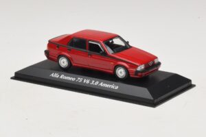 Alfa Romeo 75 V6 3.0 America Червен Maxichamps 1:43 940120461 Метал — снимка 3 от 5
