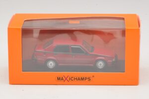 Alfa Romeo 75 V6 3.0 America Червен Maxichamps 1:43 940120461 Метал — снимка 5 от 5