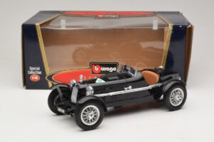 Alfa Romeo 8C Monza Черен Bburago 1:18 3014-P1 Метал — снимка 6 от 6