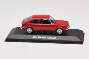 Alfa Romeo Alfasud Червен Maxichamps 1:43 940120100 Метал