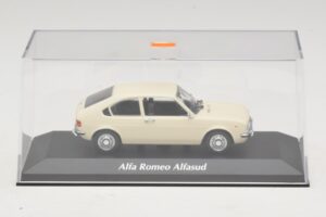 Alfa Romeo Alfasud Бял Maxichamps 1:43 940120101 Метал — снимка 4 от 5
