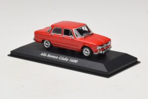 Alfa Romeo Giulia 1600 Червен Maxichamps 1:43 940120901 Метал — снимка 3 от 5