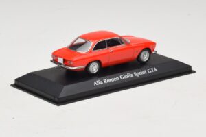 Alfa Romeo Giulia Sprint GTA Червен Maxichamps 1:43 940120440 Метал — снимка 2 от 5