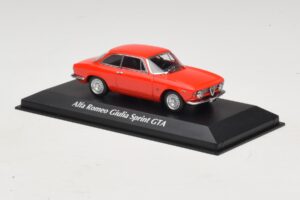 Alfa Romeo Giulia Sprint GTA Червен Maxichamps 1:43 940120440 Метал — снимка 3 от 5