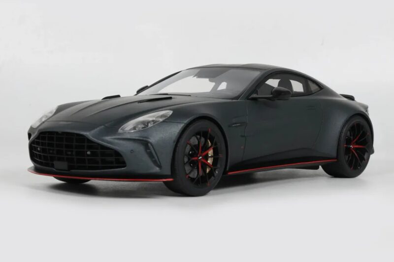 Aston Martin Vantage S Satin Xenon Grey GT Spirit 1:18 GT1017 Смола