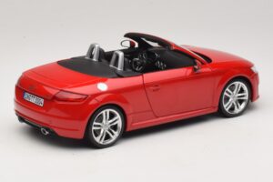 Audi TT 8J Roadster Tango Red Minichamps 1:18 5011400525 Метал — снимка 3 от 8