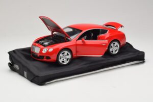Bentley Continental GT Оранжев Minichamps 1:18 100139922-P1 Метал — снимка 2 от 8