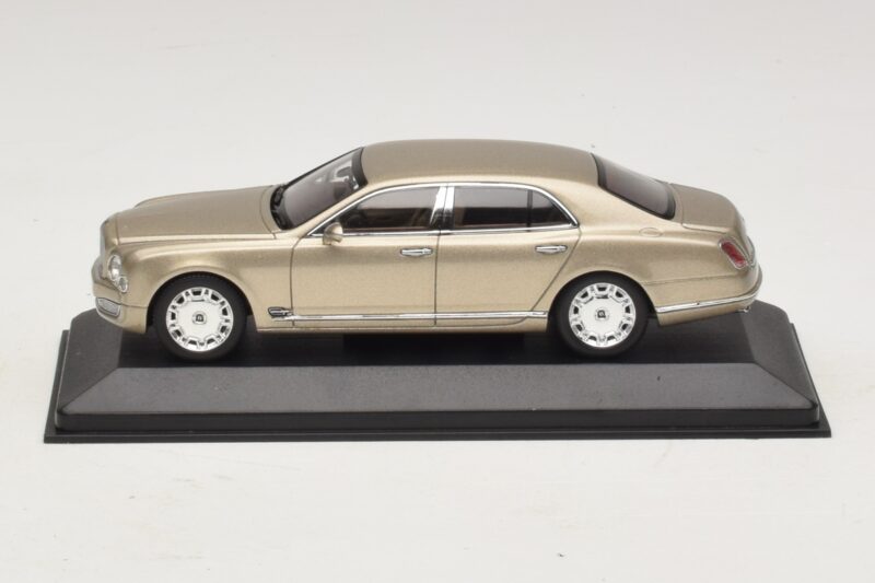 Bentley Mulsanne Златист Металик Minichamps 1:43 40433 Метал