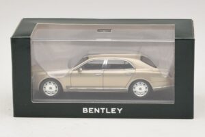 Bentley Mulsanne Златист Металик Minichamps 1:43 40433 Метал — снимка 5 от 5