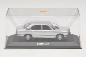 BMW 520 E12 Сребрист Maxichamps 1:43 940023000 Метал — снимка 4 от 5