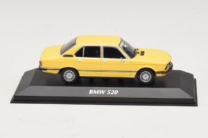 BMW 520 E12 Жълт Maxichamps 1:43 BMW 520 E12 Жълт Maxichamps 1:43 940023001 Метал