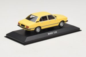 BMW 520 E12 Жълт Maxichamps 1:43 940023001 Метал — снимка 2 от 5