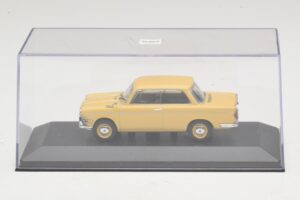 BMW 700 Coupe Жълт Заместваща Кутия Minichamps 1:43 80420153662-R1 Метал — снимка 4 от 5