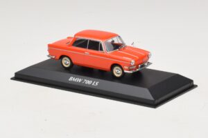 BMW 700 LS Червен Maxichamps 1:43 940023701 Метал — снимка 3 от 5
