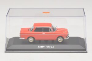 BMW 700 LS Червен Maxichamps 1:43 940023701 Метал — снимка 4 от 5
