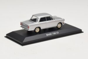 BMW 700 LS Сребрист Maxichamps 1:43 940023700 Метал — снимка 2 от 5
