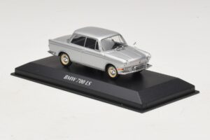 BMW 700 LS Сребрист Maxichamps 1:43 940023700 Метал — снимка 3 от 5