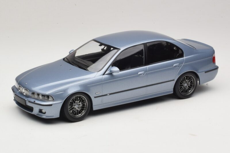 BMW M5 E39 Silverstone Blue Metallic KK-Scale 1:18 KKDC181622 Метал