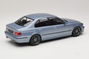 BMW M5 E39 Silverstone Blue Metallic KK-Scale 1:18 KKDC181622 Метал — снимка 2 от 6