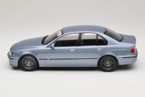 BMW M5 E39 Silverstone Blue Metallic KK-Scale 1:18 KKDC181622 Метал — снимка 3 от 6
