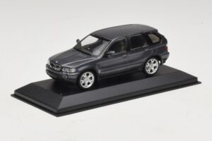 BMW X5 E53 4.4i Сив Металик Заместваща Кутия Minichamps 1:43 80420393166-R1 Метал — снимка 2 от 5