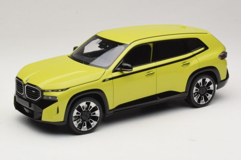 BMW XM G09 Жълт Minichamps 1:18 110023302 Метал