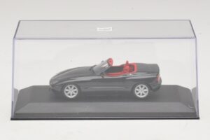 BMW Z1 Тъмнозелен С Червен Интериор Minichamps 1:43 BMW021 Метал — снимка 4 от 5
