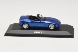 BMW Z1 E30 Син Металик Maxichamps 1:43 BMW Z1 E30 Син Металик Maxichamps 1:43 940020101 Метал