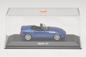 BMW Z1 E30 Син Металик Maxichamps 1:43 940020101 Метал — снимка 4 от 5