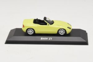 BMW Z1 E30 Жълт Maxichamps 1:43 BMW Z1 E30 Жълт Maxichamps 1:43 940020100 Метал