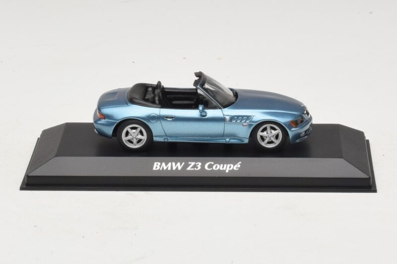 BMW Z3 Син Maxichamps 1:43 940024331 Метал