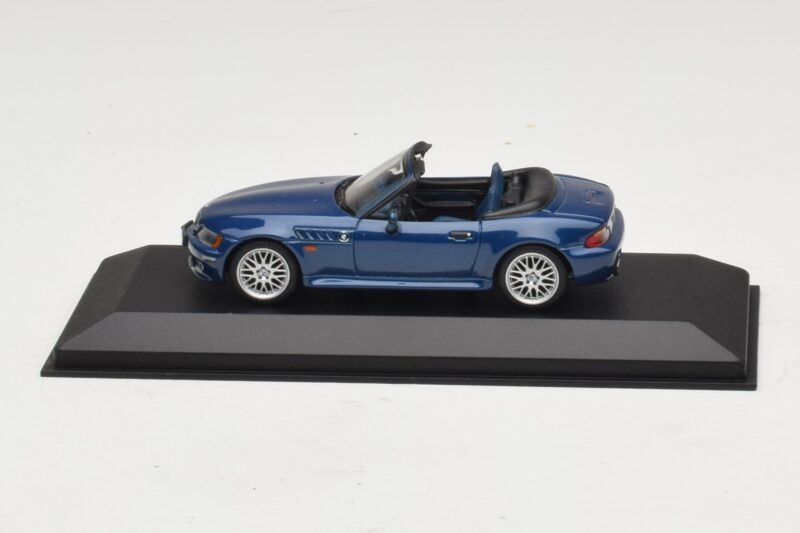 BMW Z3 E36/7 1.8 M Package Син Заместваща Кутия Minichamps 1:43 80429411714-R1 Метал