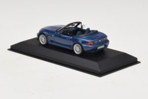 BMW Z3 E36/7 1.8 M Package Син Заместваща Кутия Minichamps 1:43 80429411714-R1 Метал — снимка 3 от 5