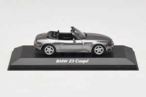 BMW Z3 Сив Металик Maxichamps 1:43 BMW Z3 Сив Металик Maxichamps 1:43 940024330 Метал