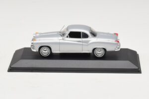 Borgward Isabella Купе Сребърен Minichamps 1:43 400096031 Метал