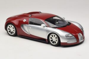 Bugatti Veyron Centenaire Edition Chrome Red Minichamps 1:18 100110851 Метал — снимка 6 от 8