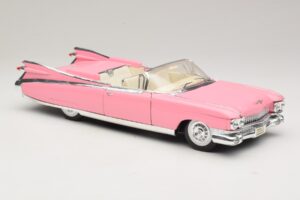 Cadillac Eldorado Biarritz Розов Maisto 1:18 31813-P1 Метал — снимка 6 от 8