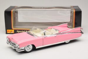 Cadillac Eldorado Biarritz Розов Maisto 1:18 31813-P1 Метал — снимка 8 от 8