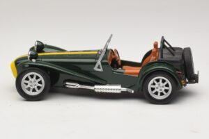 Caterham Super Seven Зелен Anson 1:18 30317-W1 Метал — снимка 3 от 6