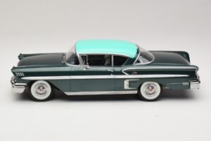 Chevrolet Bel Air Impala Coupe Тъмнозелен Металик & Зелен KK-Scale 1:18 KKDC181594 Метал — снимка 3 от 6
